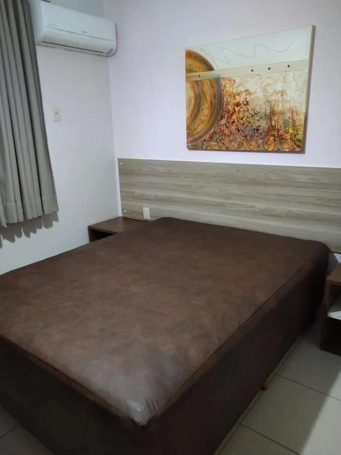 Aldeia Do Lago: Lakeside Retreat with Aqua Park and EV Charging Caldas Novas 0*,