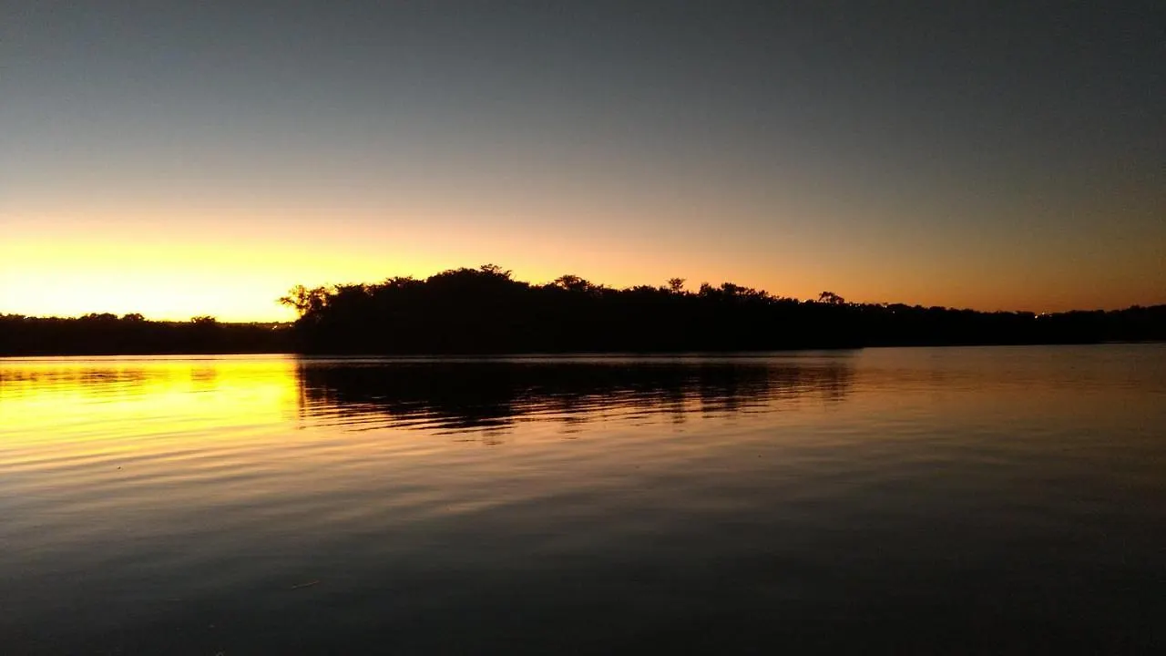 Aldeia Do Lago: Lakeside Retreat with Aqua Park and EV Charging Caldas Novas Apartment