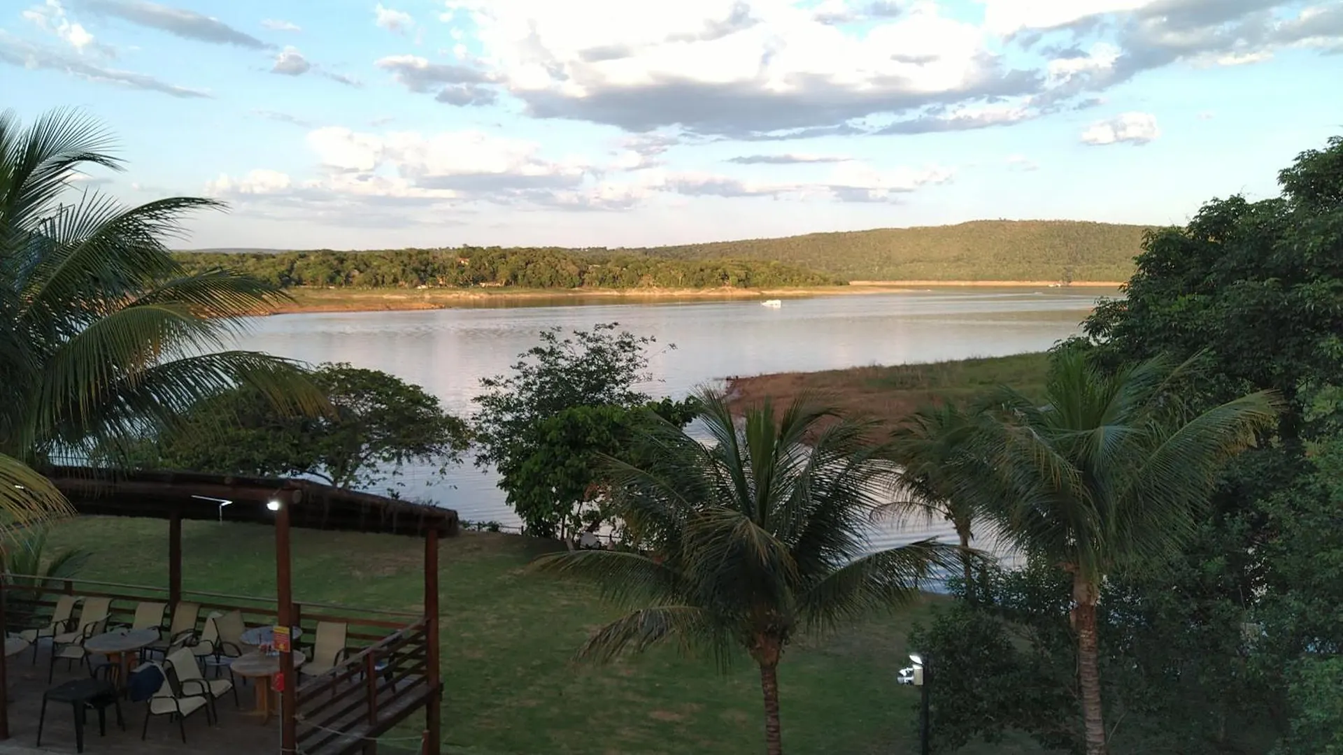 Apartment Aldeia Do Lago: Lakeside Retreat with Aqua Park and EV Charging Caldas Novas