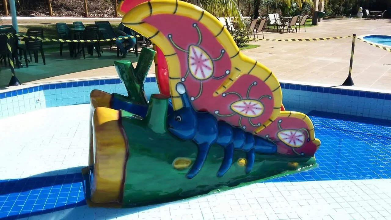 Aldeia Do Lago: Lakeside Retreat with Aqua Park and EV Charging Caldas Novas