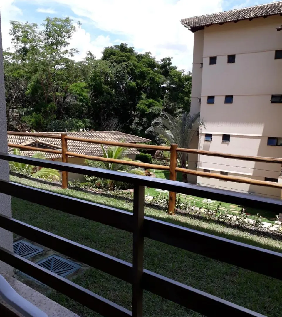 Aldeia Do Lago: Lakeside Retreat with Aqua Park and EV Charging Caldas Novas Apartment